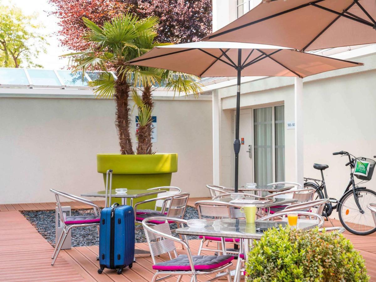 Ibis Styles Saumur Gare Centre Buitenkant foto